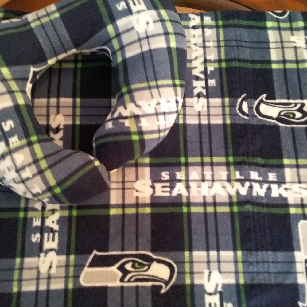 Seattle Sea Hawks Throw and Pillow